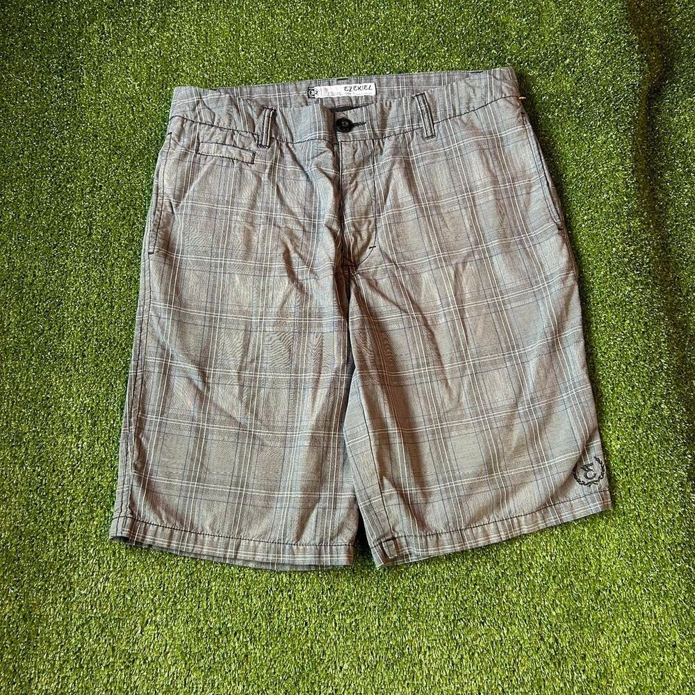 Unbranded Men's Grey and Green Shorts